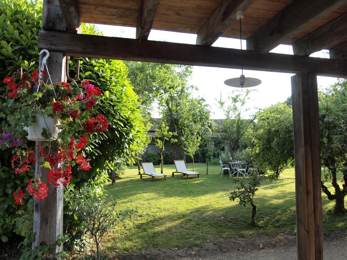 Les Jardins De Lily Hotel แซ็งต์-เลโอนาร์-เดอ-โนบลาต์ ภายนอก รูปภาพ