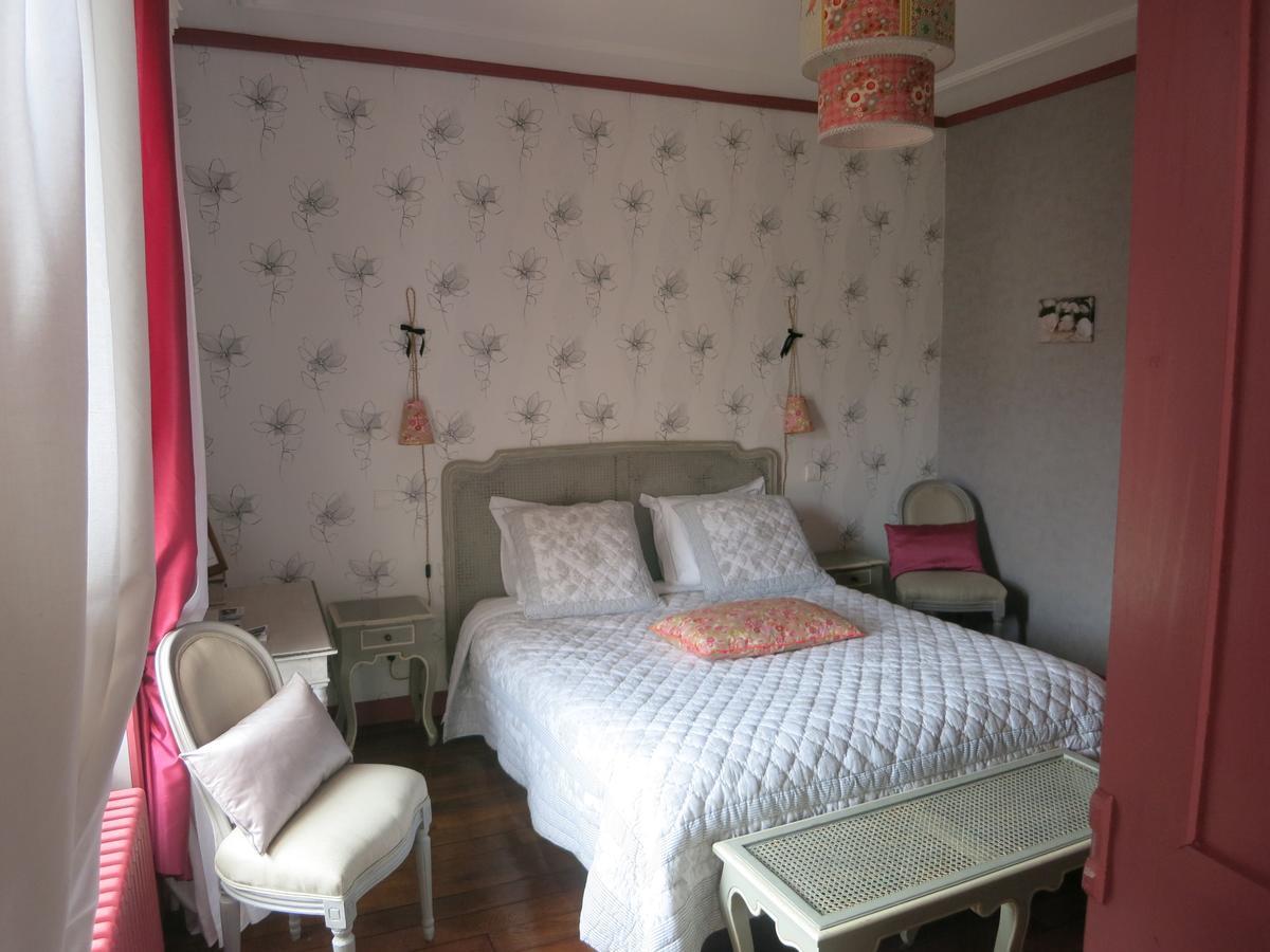 Les Jardins De Lily Hotel แซ็งต์-เลโอนาร์-เดอ-โนบลาต์ ภายนอก รูปภาพ